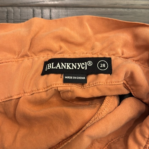 Brand New Blank NYC high waist Shorts size 28 - Picture 3 of 4